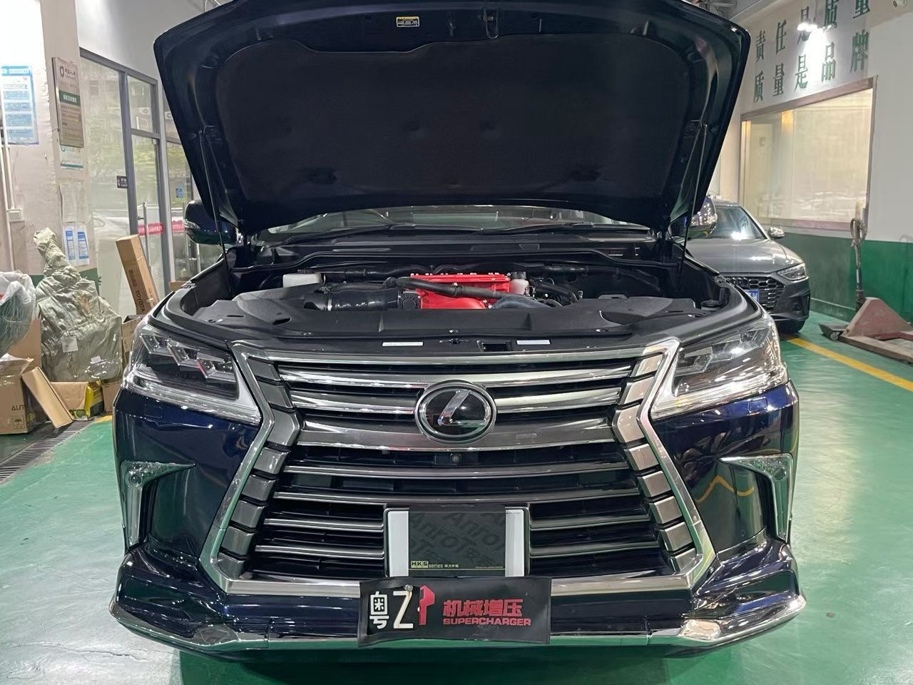ANROT VT Supercharger installed on Lexus LX570 5.7L V8 engine bay