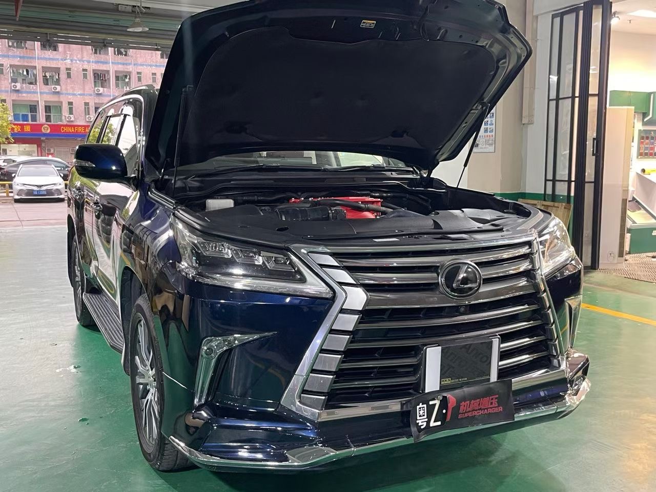 ANROT VT Supercharger installed on Toyota LandCruiser 5.7L V8 engine bay